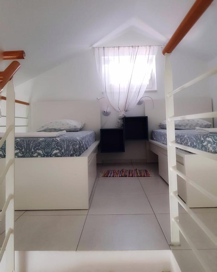Apartmani Vrancic Mandre Kültér fotó